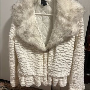 Halogen White Textured Teddy Jacket
